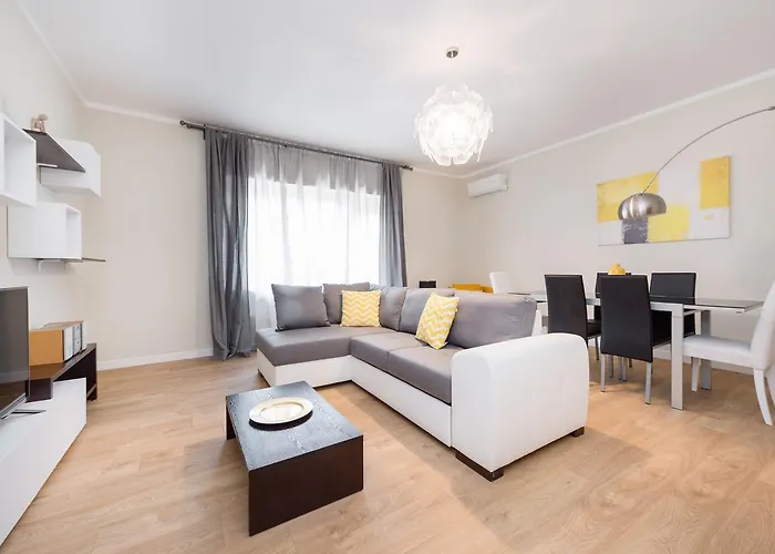 Friendly Rentals Costanza